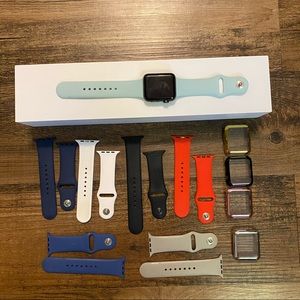 Apple Watch GPS Bundle Series 2 42mm NEEDS BATTERY